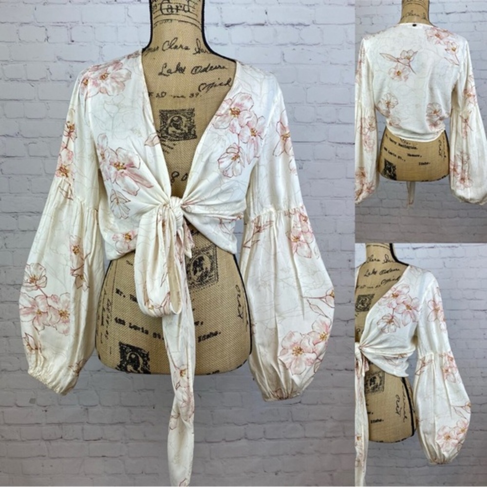 Billabong Floral Print Front Tie Balloon Sleeve Top